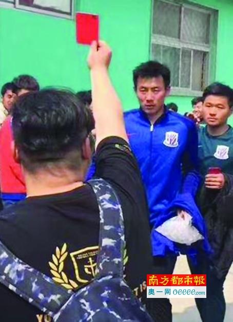 年轻夫妇交换新婚之夜