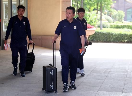 疯狂试爱三2浴室激情视频