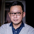 亚洲一区制服诱惑